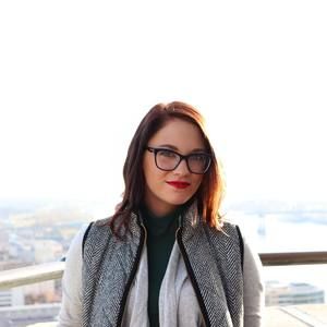 Meet your Posher, Stephanie